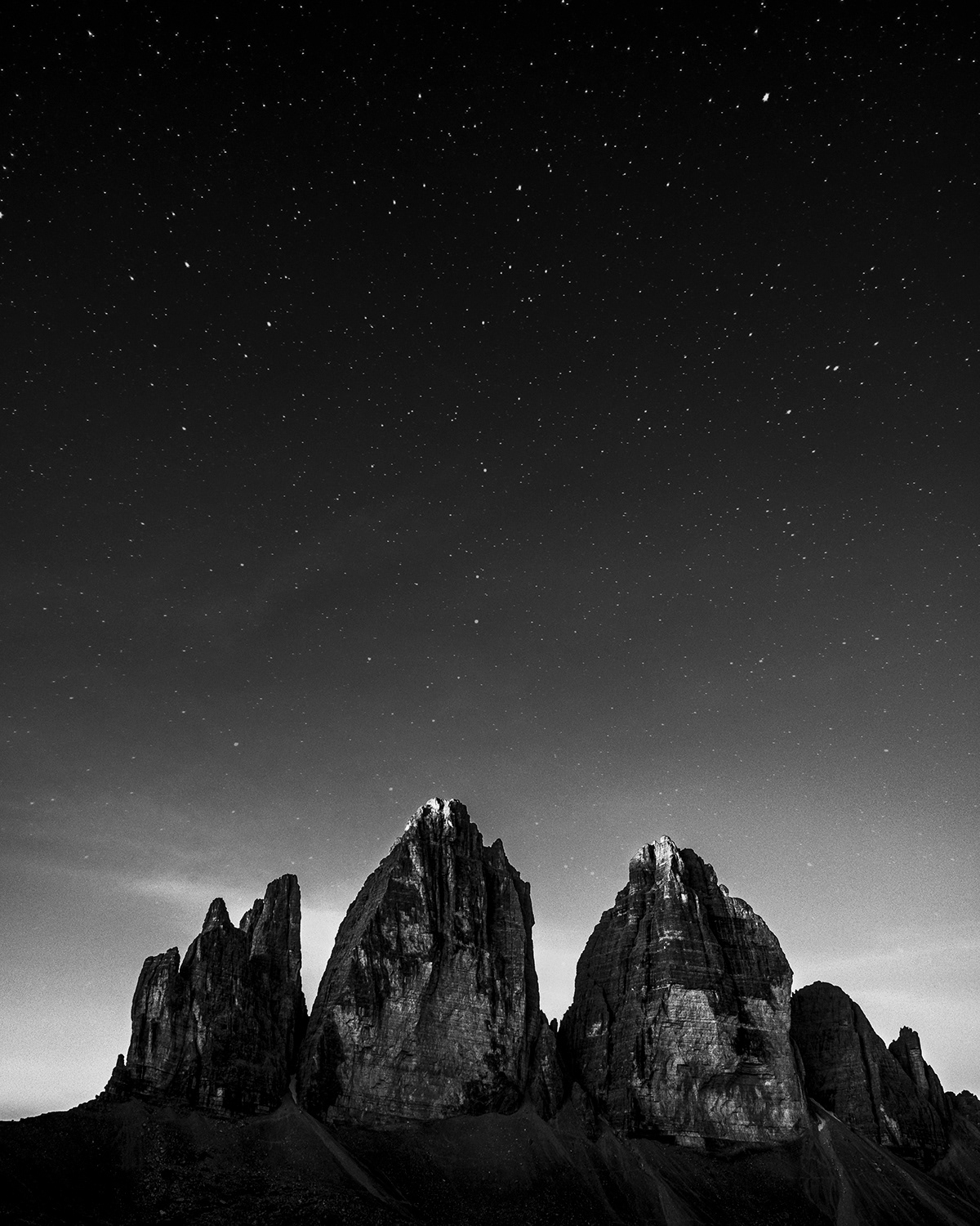 astrophotography black dolomites Hike Italy light milky way Moody mountain Shades