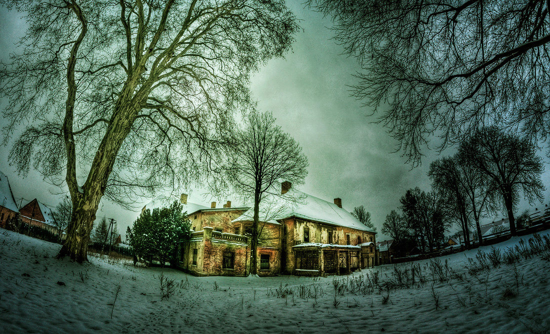 abandoned palace