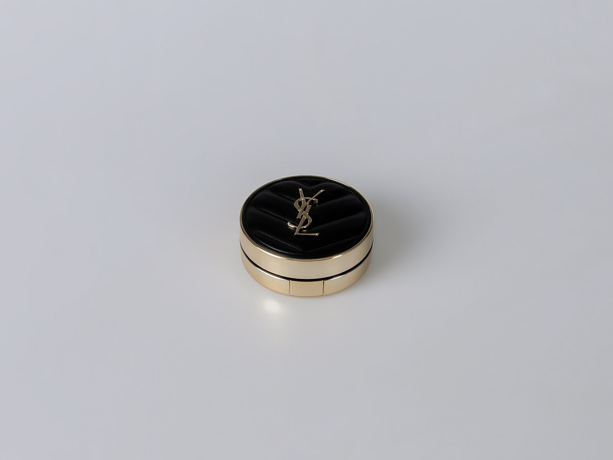 Accessory beauty Cosmetic cushion gold luxury minimal objet package ysl