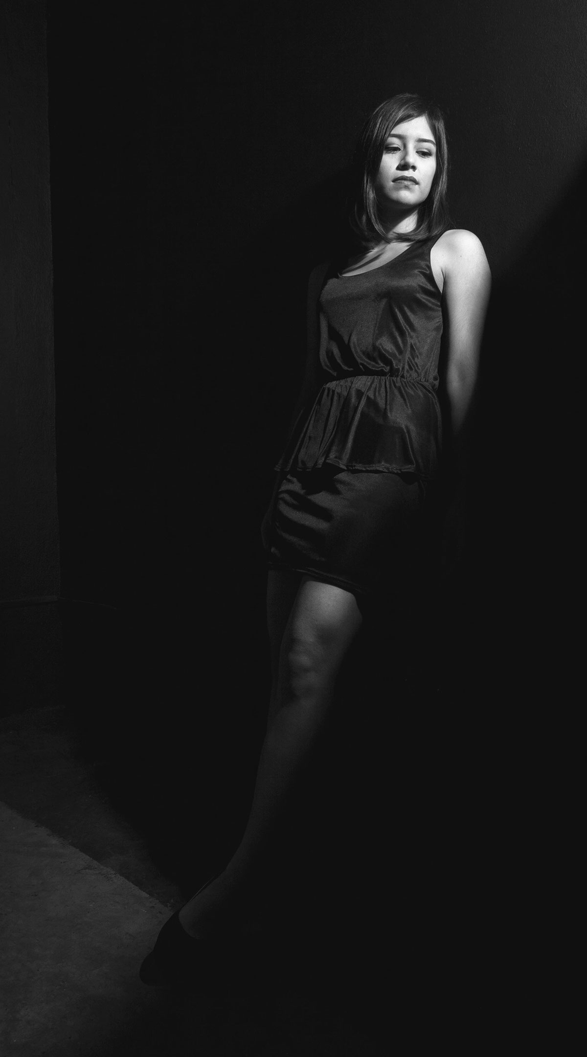 noir light contrast class woman stare femme Fatale monterrey Black&white