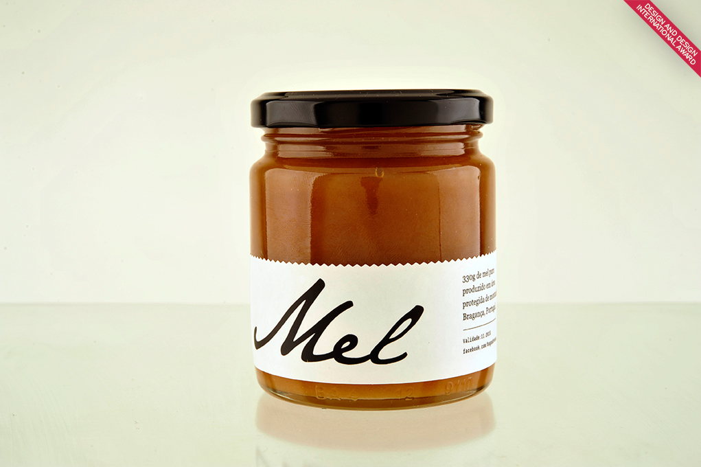 farwest sweet honey walnut hive bee beekeeping honeybee Label labeling walnuts