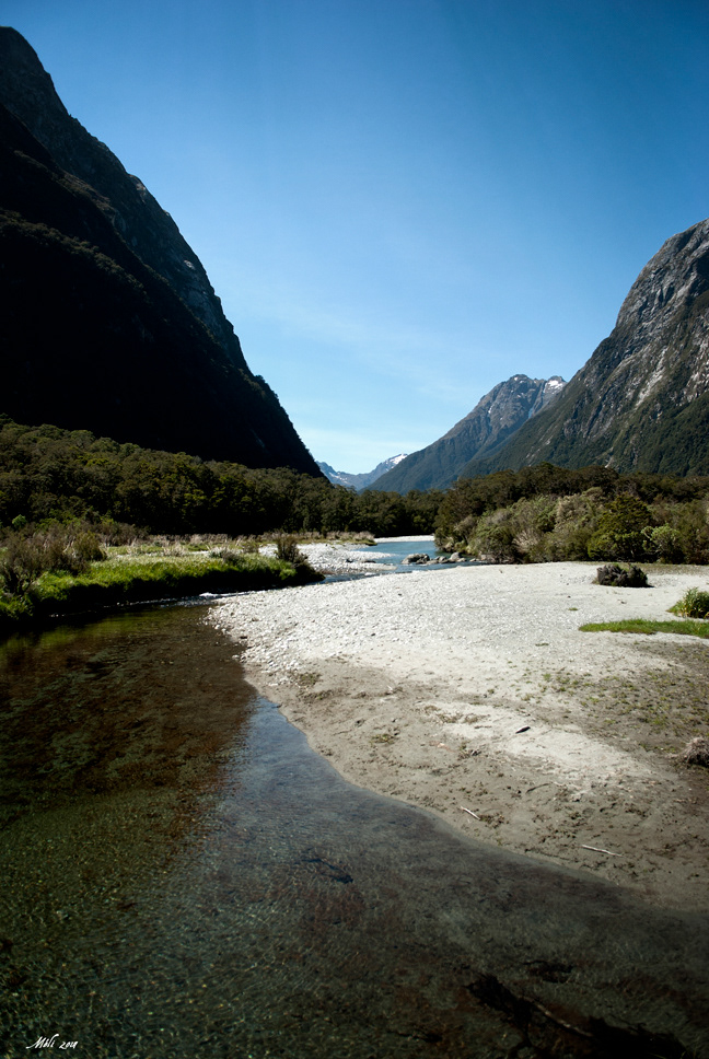 Nouvelle-Zélande New Zealand Milford Track milford sound randonnée hiking montagnes moutains Chute waterfall