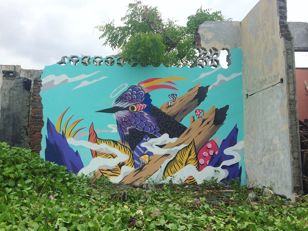 bird Street Art  Graffiti graffcharacter birdie