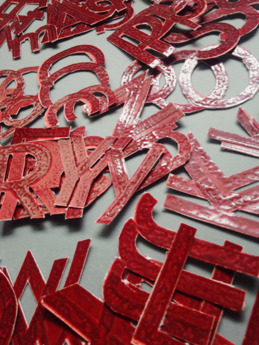 Typographie design letters graphisme red round