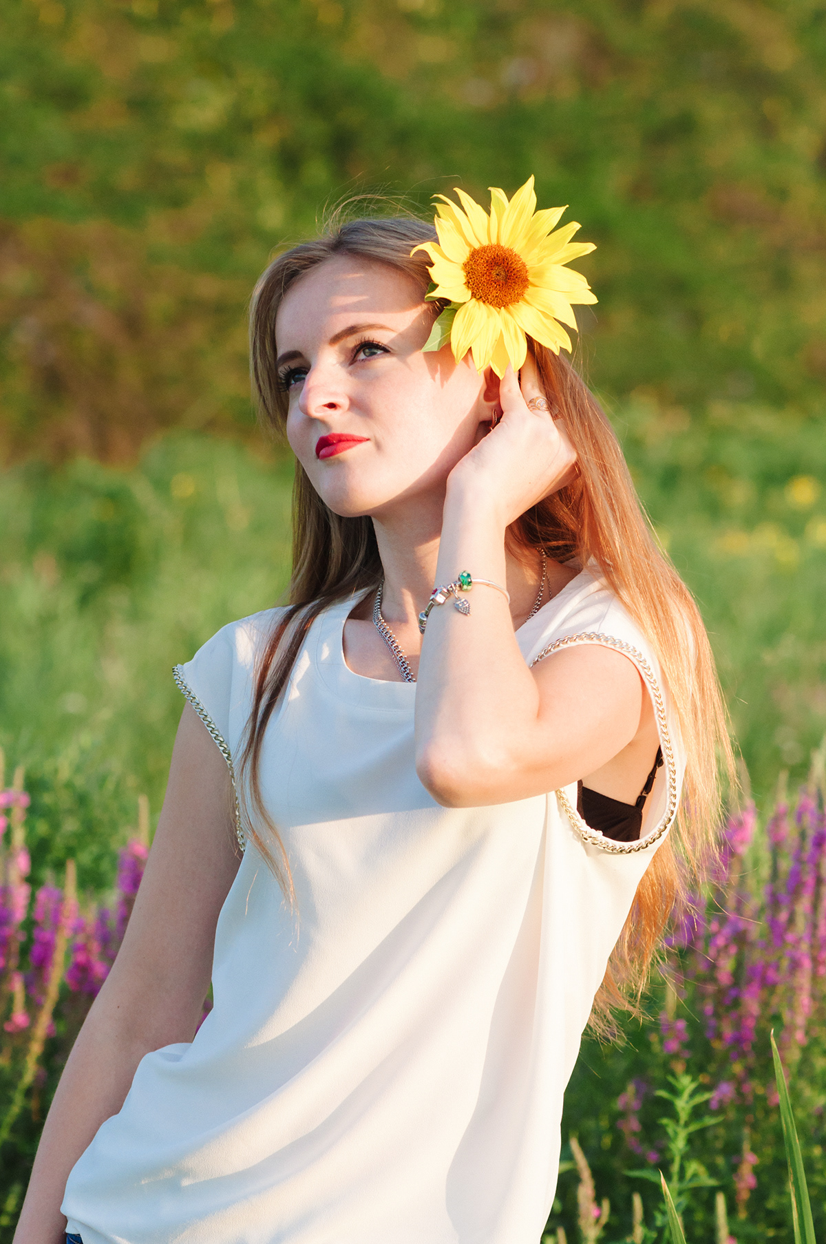 photo portrait girl Sunflowers