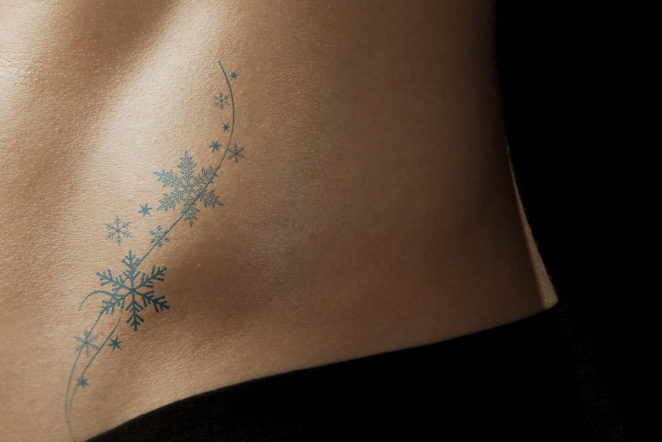 tattoo moon luna xmas tattoo copos de nieve snowflakes Merry Christmas tribal tatuaje propuestas Fotomontaje blanco y negro black and white skin piel