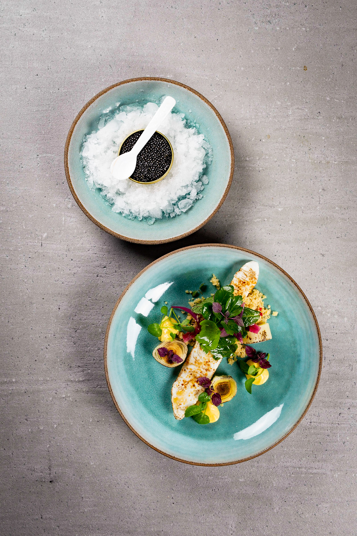 Adobe Portfolio Heilbutt kaviar fine dining art of plating fisch Vorspeise food photography Steffen Sinzinger