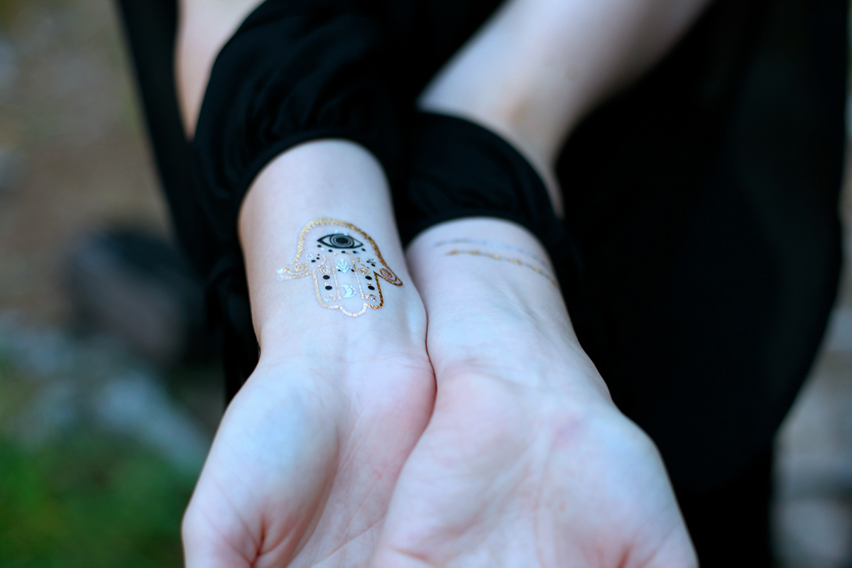 moony body jewlery photoshoot session put it on Blog wondertat temporary tattoos