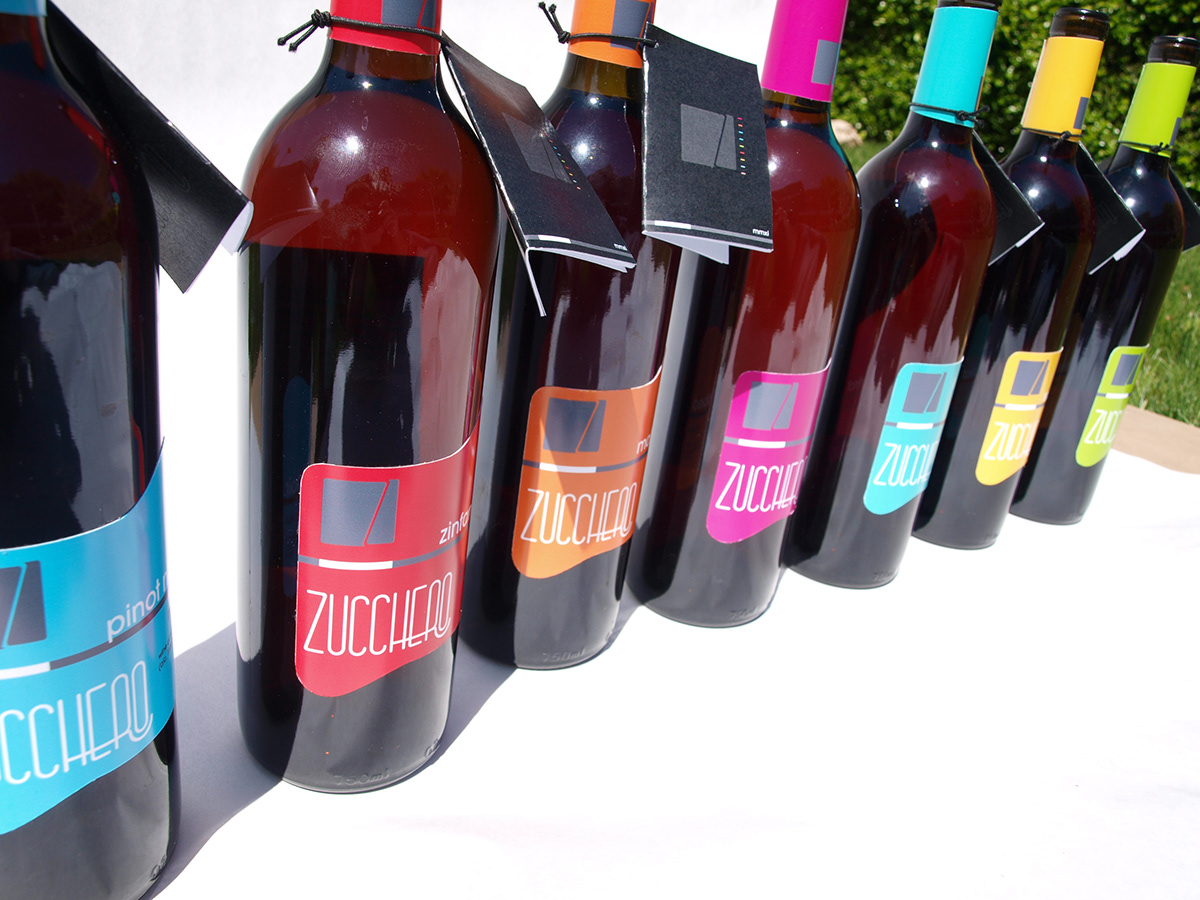 wine label design package deign bottles sugar Zucchero sweet Merlot Malbec Sangiovese zinfandel pinot grigio cab sav