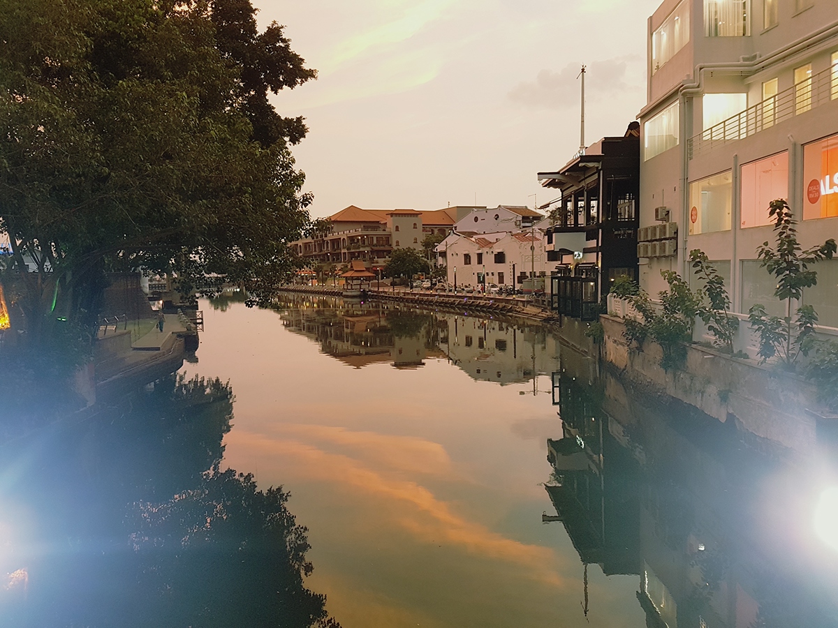 Kuhan Nelommohan reflection Urban lights malacca Evening river Photography 