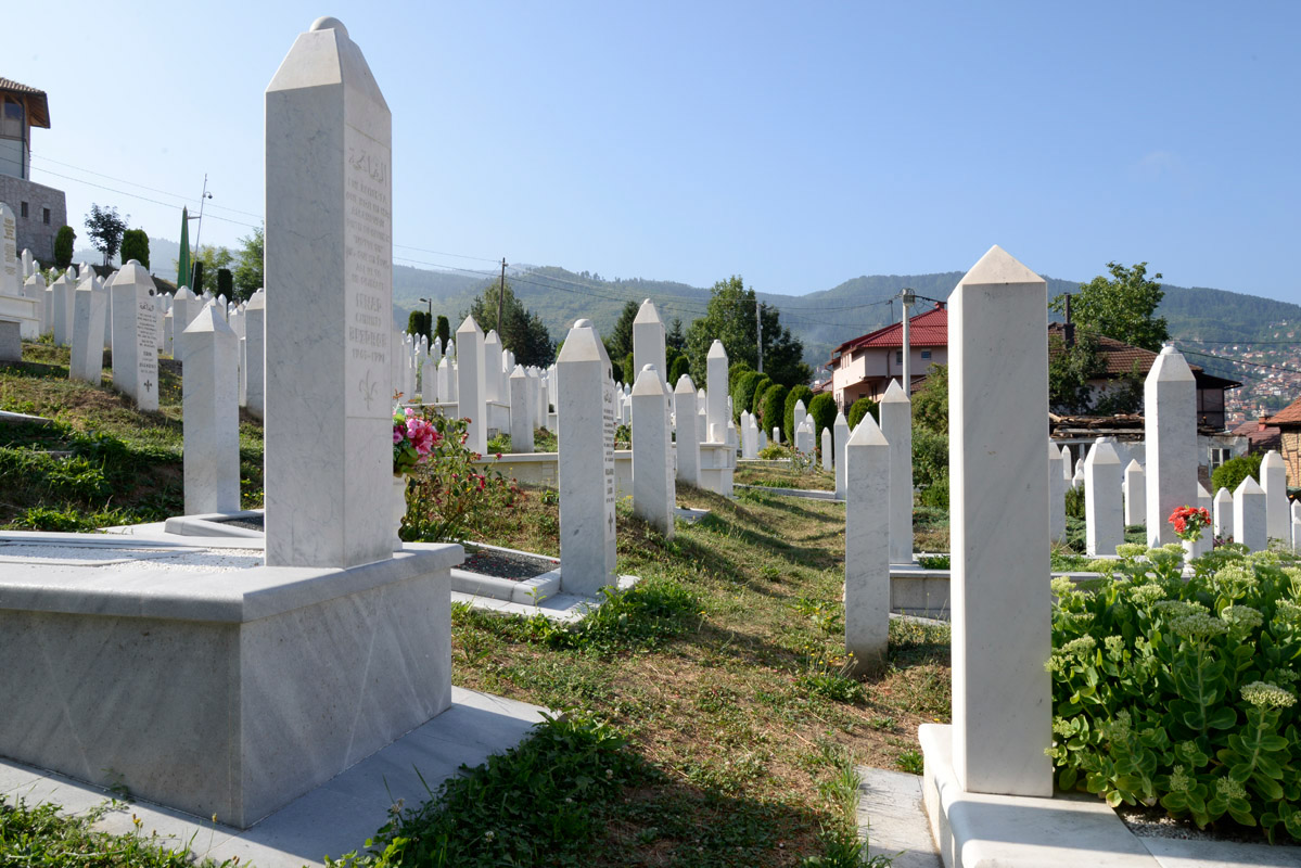 Sarajeco Kovači cemetery Bosnia and Herzegovina Repbublika Sprska Bosnian War Yugoslavia wars Sarajevo siege