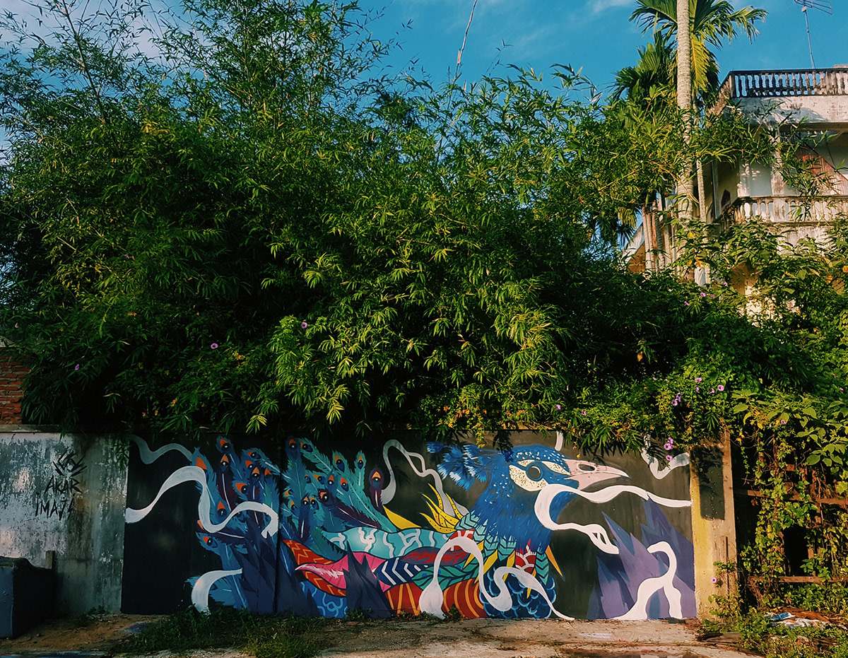 bird Street Art  Graffiti graffcharacter birdie