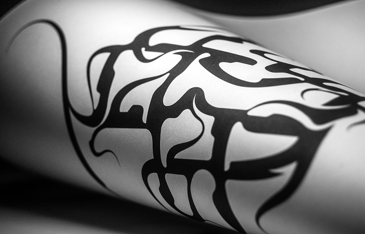 vector fluid print symbol fluidetry black geometry skateboard pattern White detailed art elegant poster monochrome