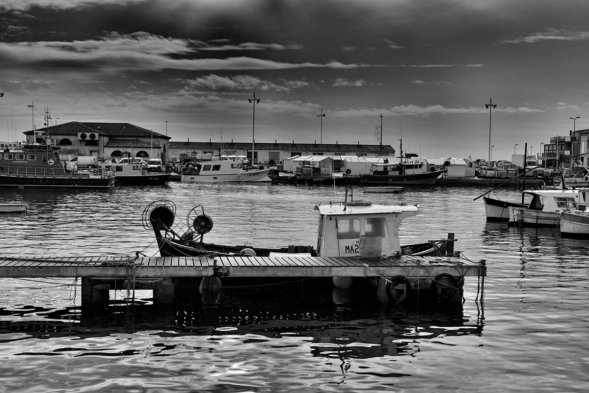 black and white port medithérranée Photography 