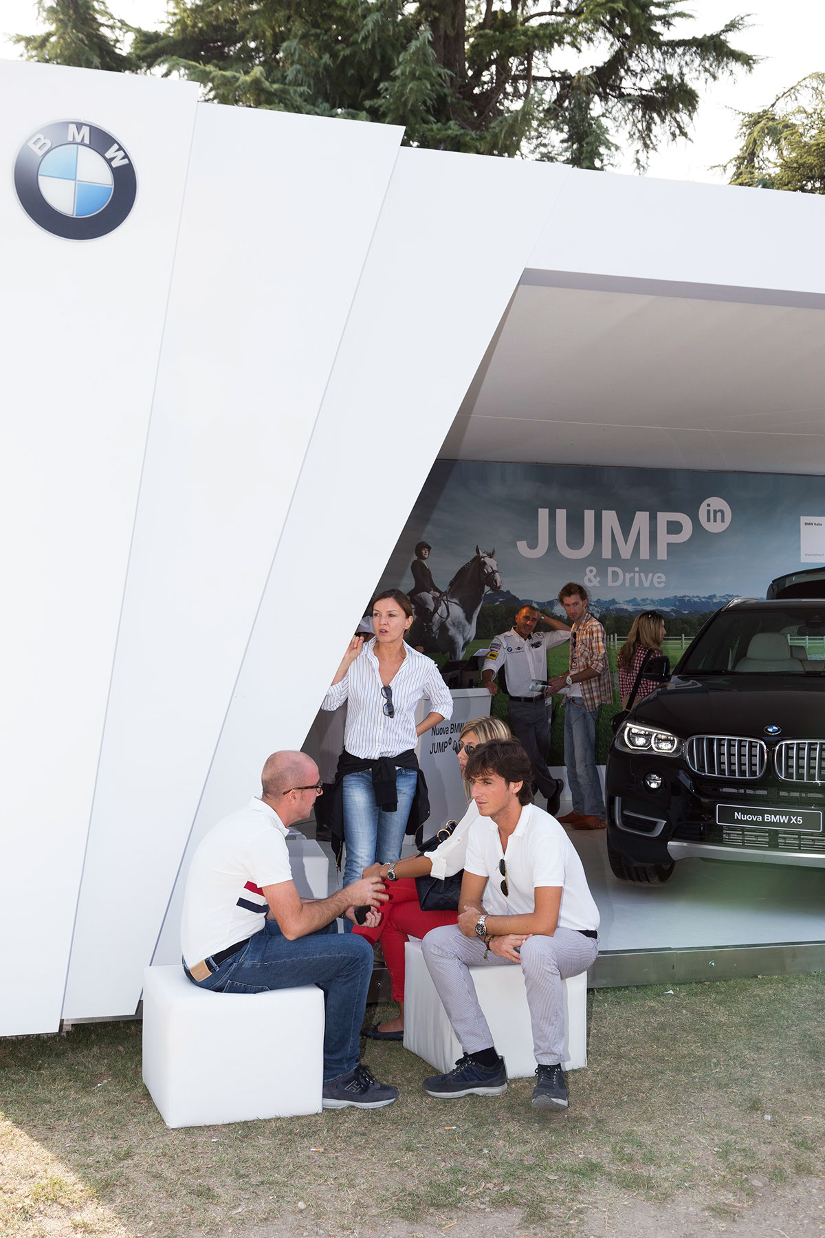 BMW horse jump luxury people sport design car open air Playful drive Experience concept