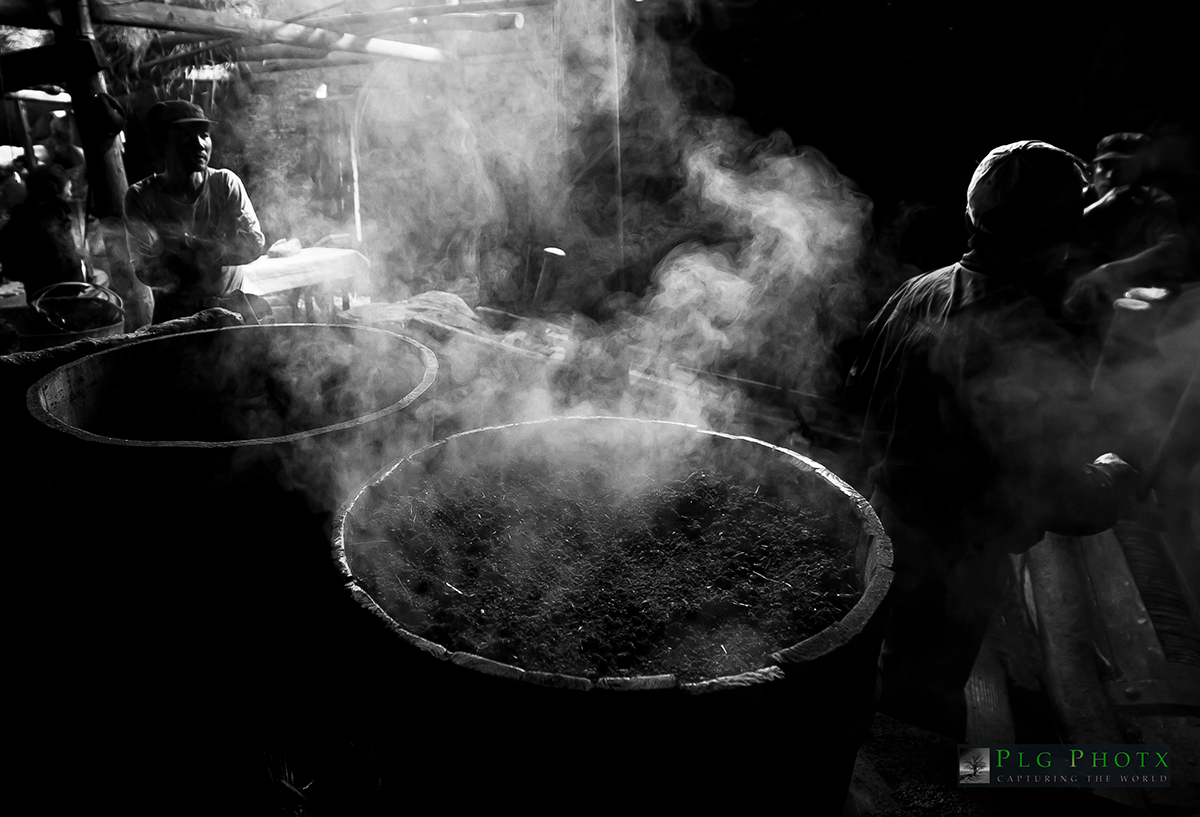 china Art and Crafts black and white mood dark people lives
