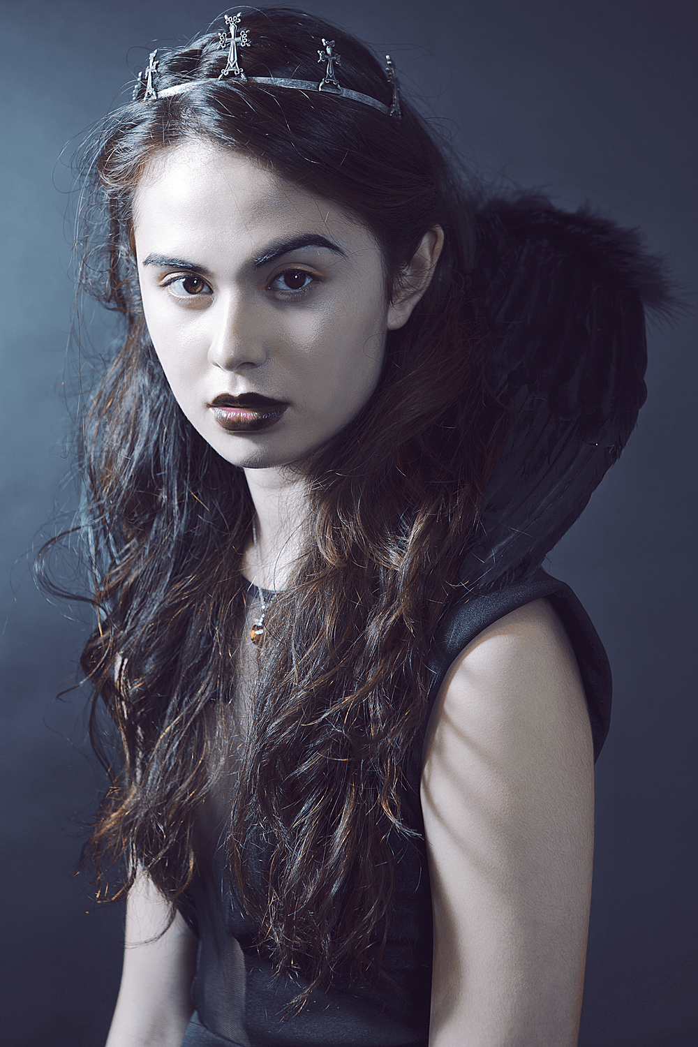 model  girl  WOMAN evil queen fairytale fantasy clothes fashionable studio Flash