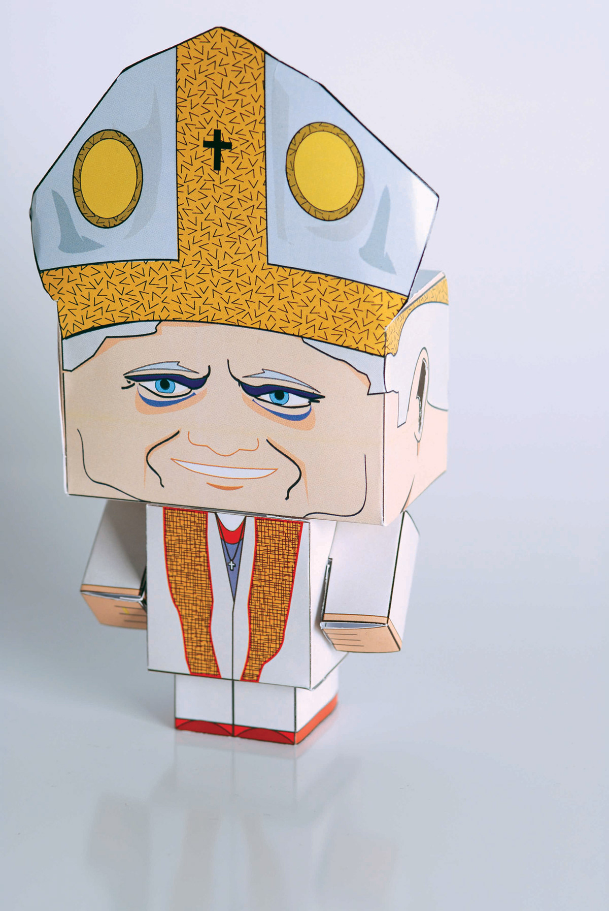 earbuddy papertoy Pope