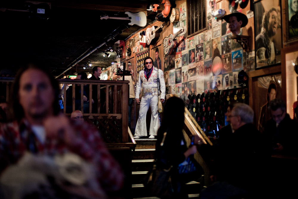 elvis  elvis presley Nashville Tennessee live music impersonator Celebrity fame tourism honky tonk broadway