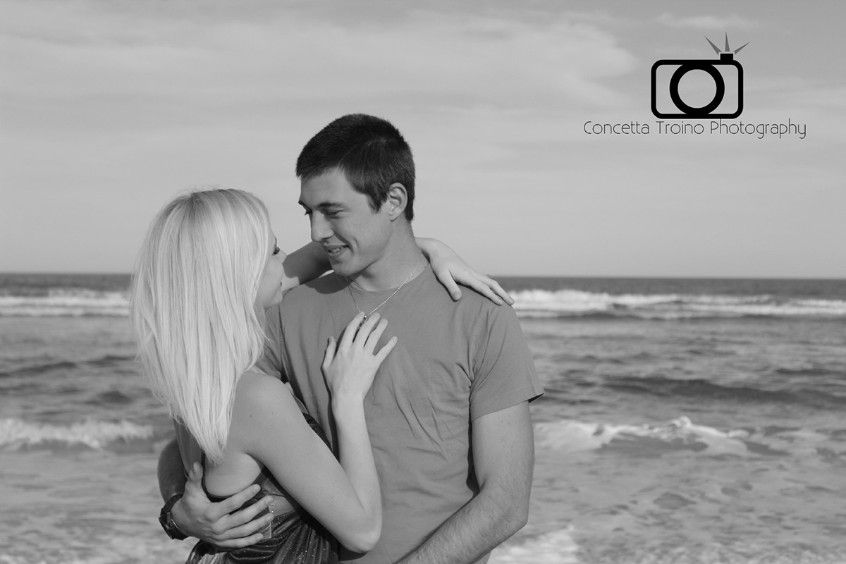 engagement Love couples beach