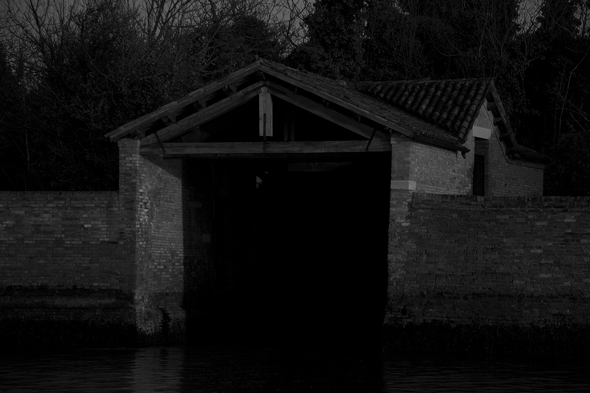 water black White b&w boat amazing Beautiful house nice Sun dark light people life venise