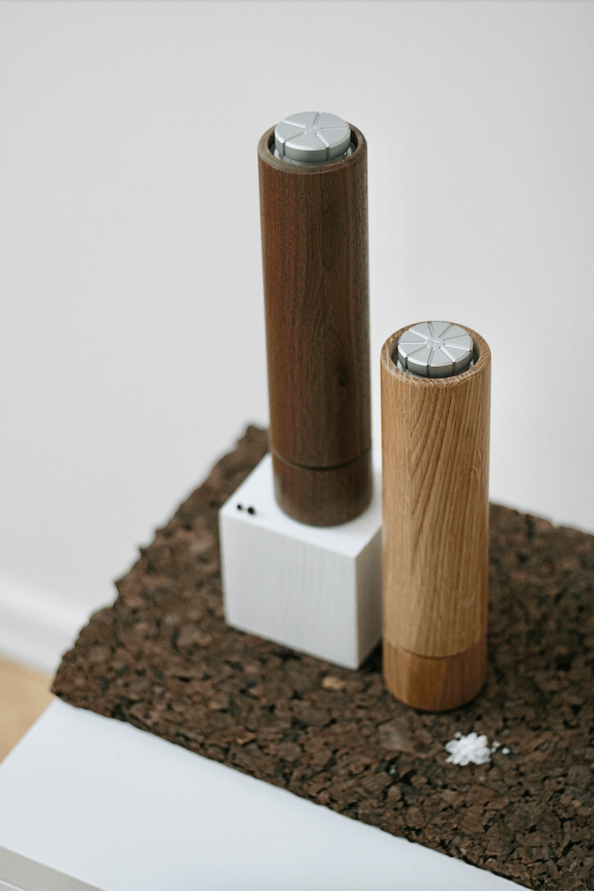 industrial design  product design Minimalism oak walnut stainless steel grinders Saltandpepper saltandpeppergrider
