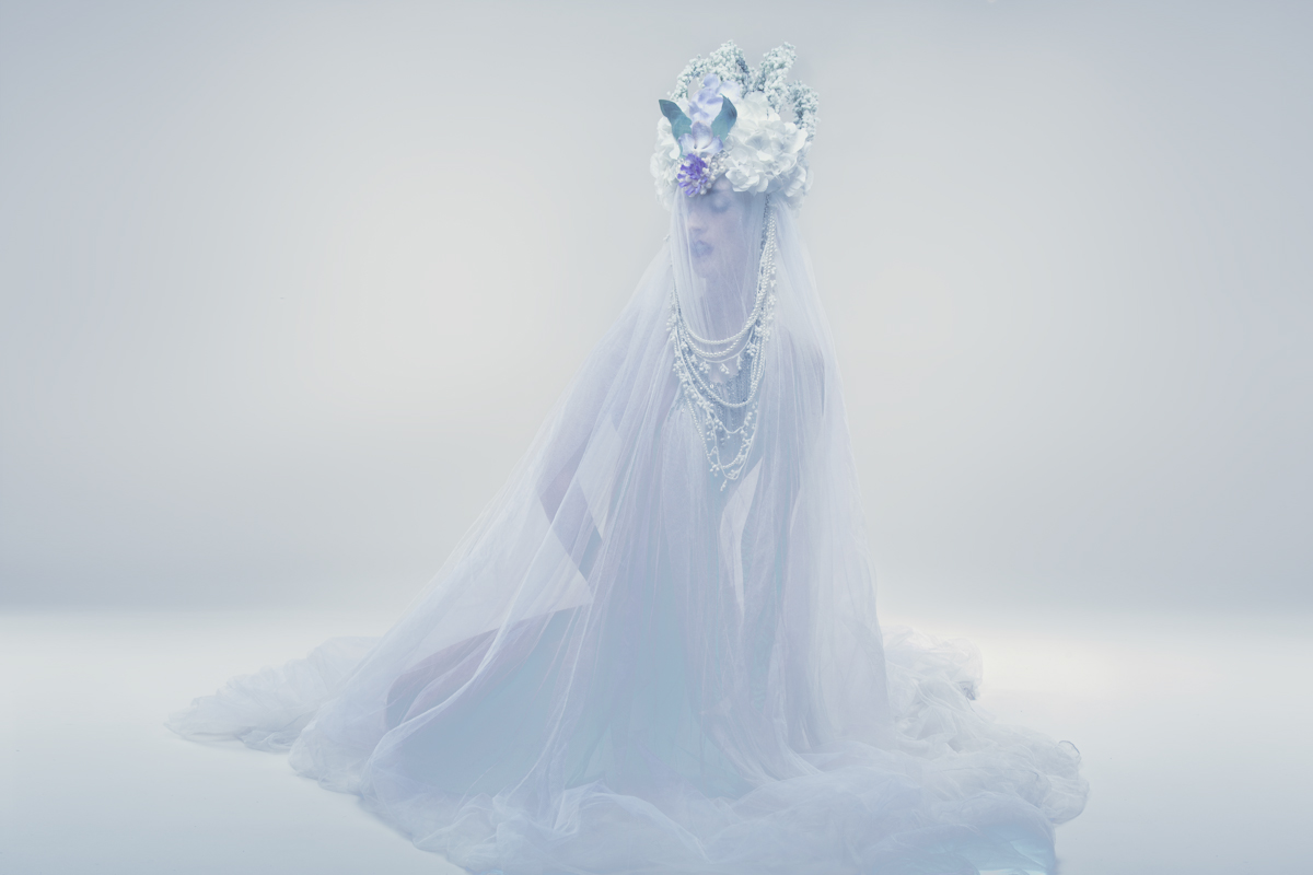 Hoth Starwars Lady blue White snow frozen queen dark beauty magazine darkbeauty julie marie gene gobelin