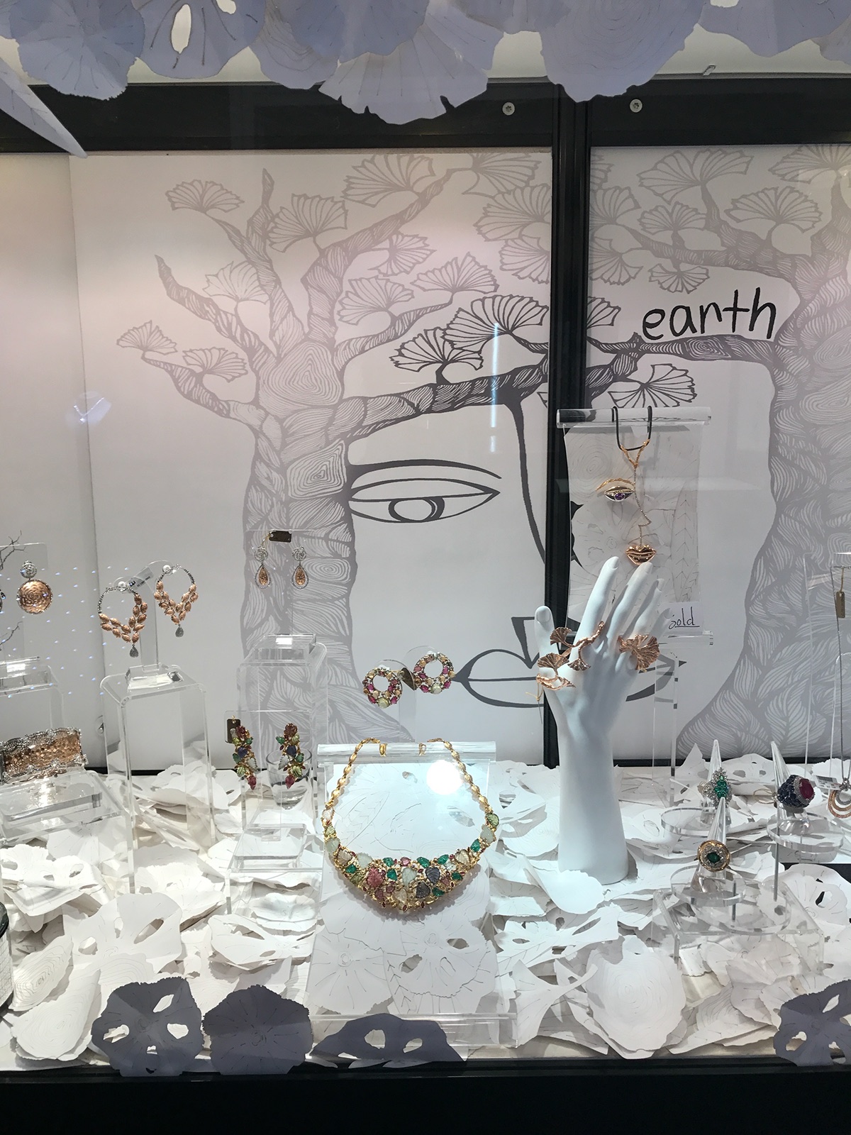 Display Exhibition  Jewellery showcase Show design