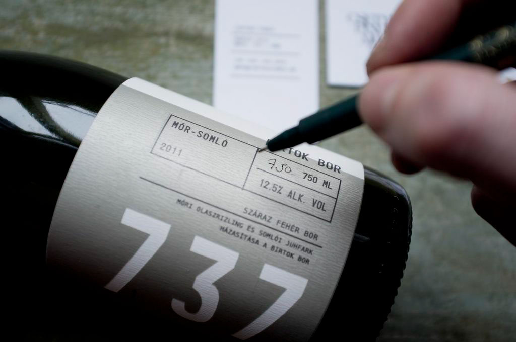 wine  wine label  white wine  hungarian  Csetvei  737  competition Label White Wine  csetvei krisztina birtokbor