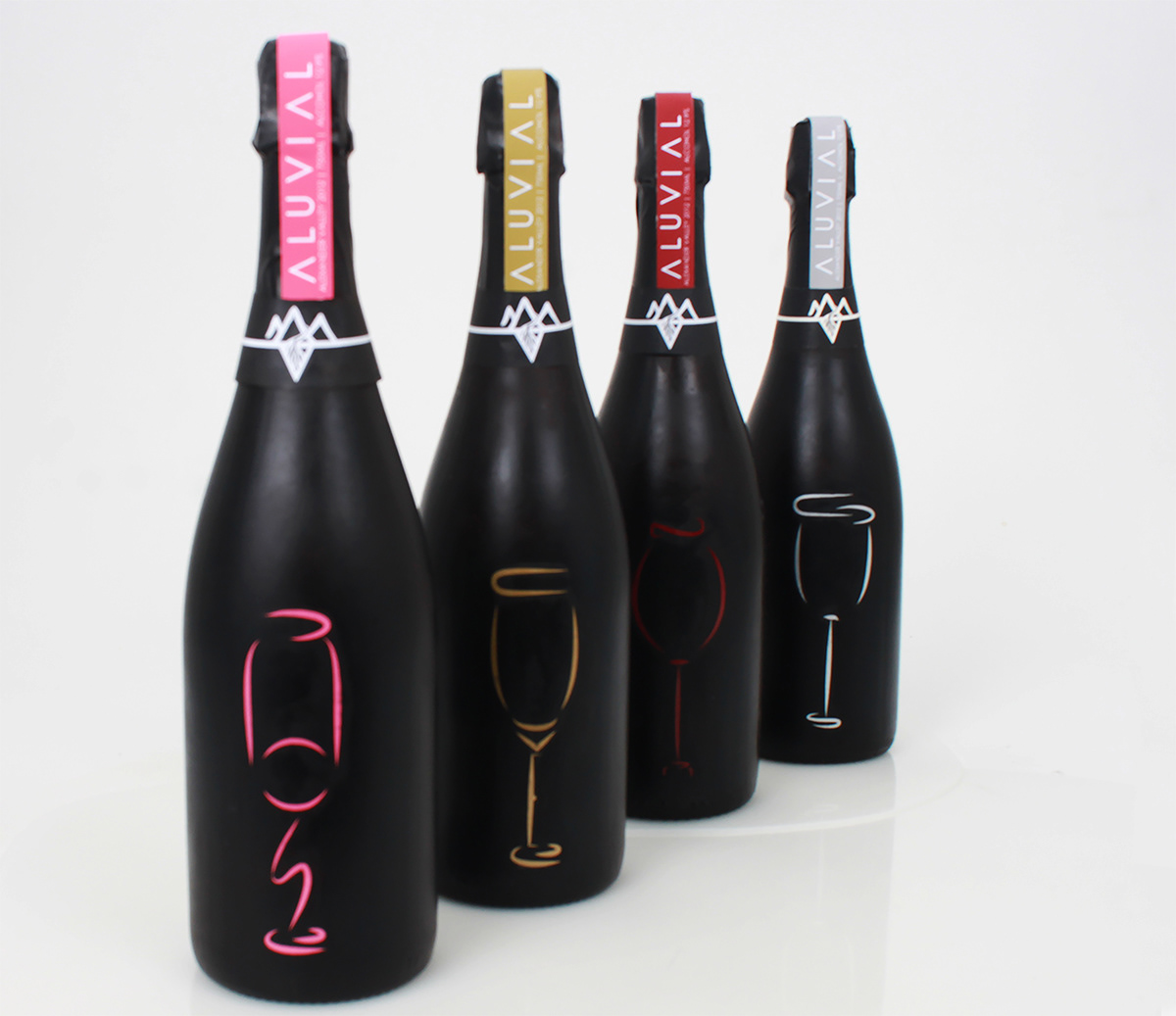 #wine #Champagne #package  #bottles   #Identity #Logo #emblem #dieline #DIY #Craft