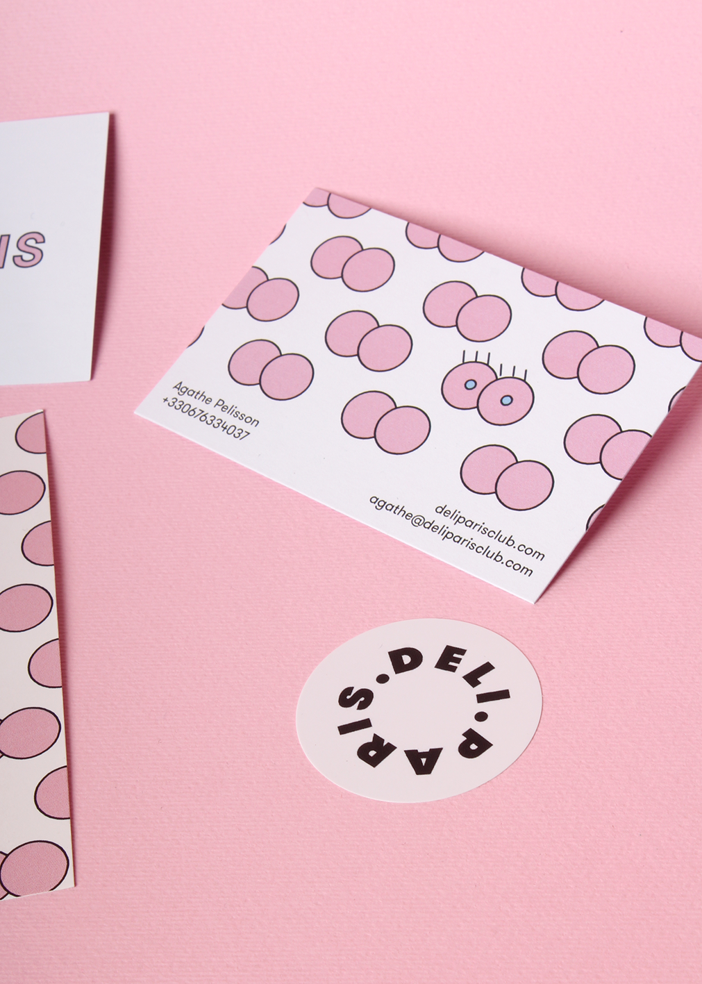beauty women webzine French power pink eyes stickers eggs Matches