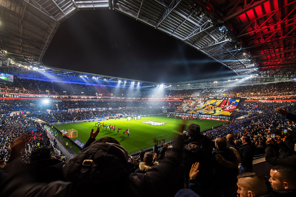 groupama stadium Olympique Lyonnais architecture soir de match supporter nightphotography