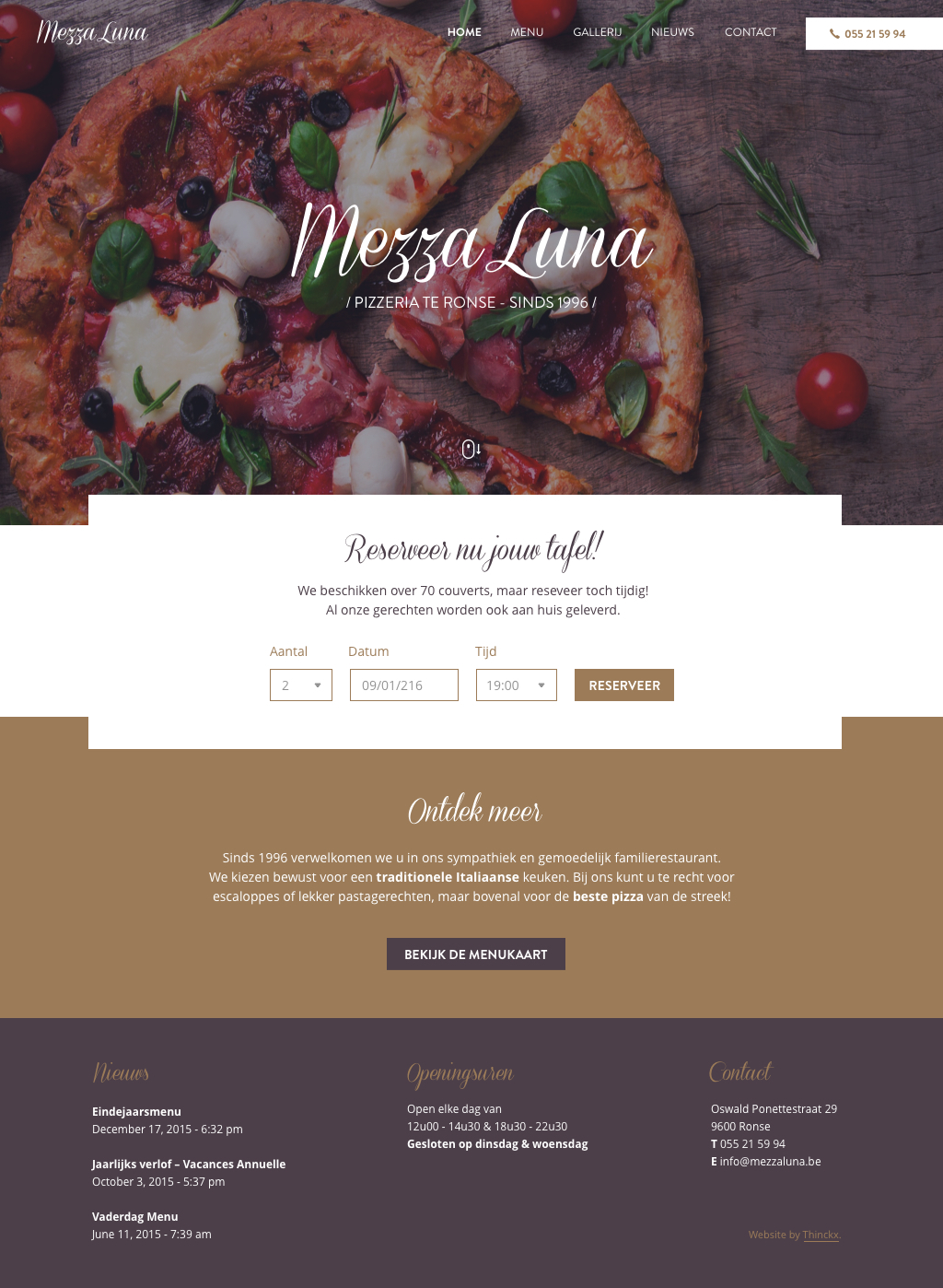 mezza luna pizzeria Website Web design Food 