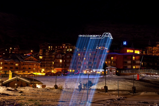 mercedes florafaunavisions Sam Kelly Laser Projection LED Projection Val Thorens Ski Resort