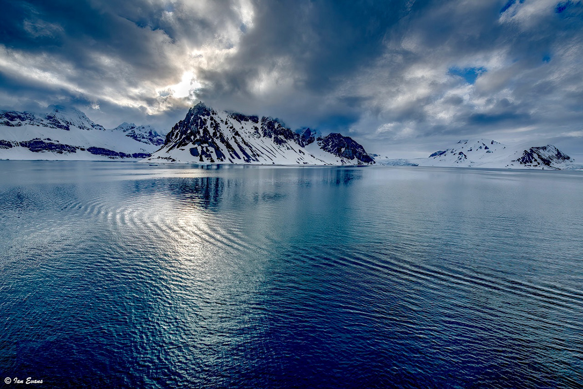 Coast glacier Svalbard ice