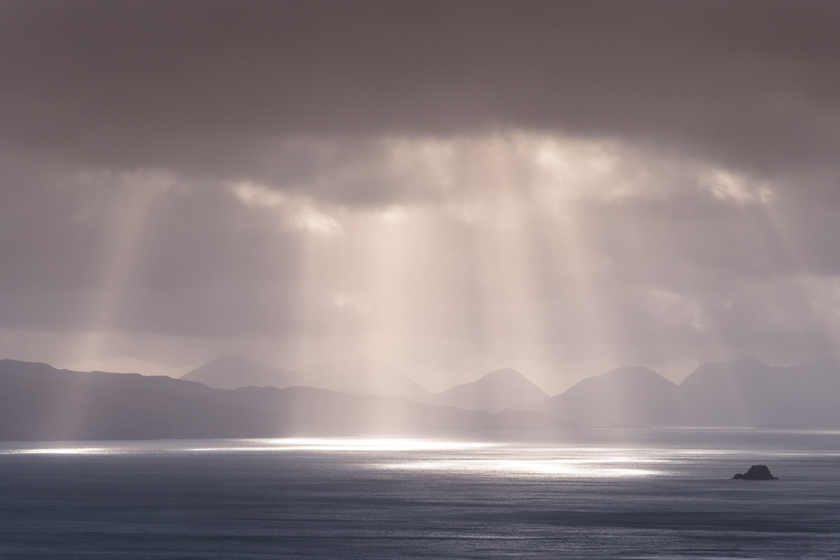 clouds Landscape Skye Ocean water Sun light mountains rays scotland