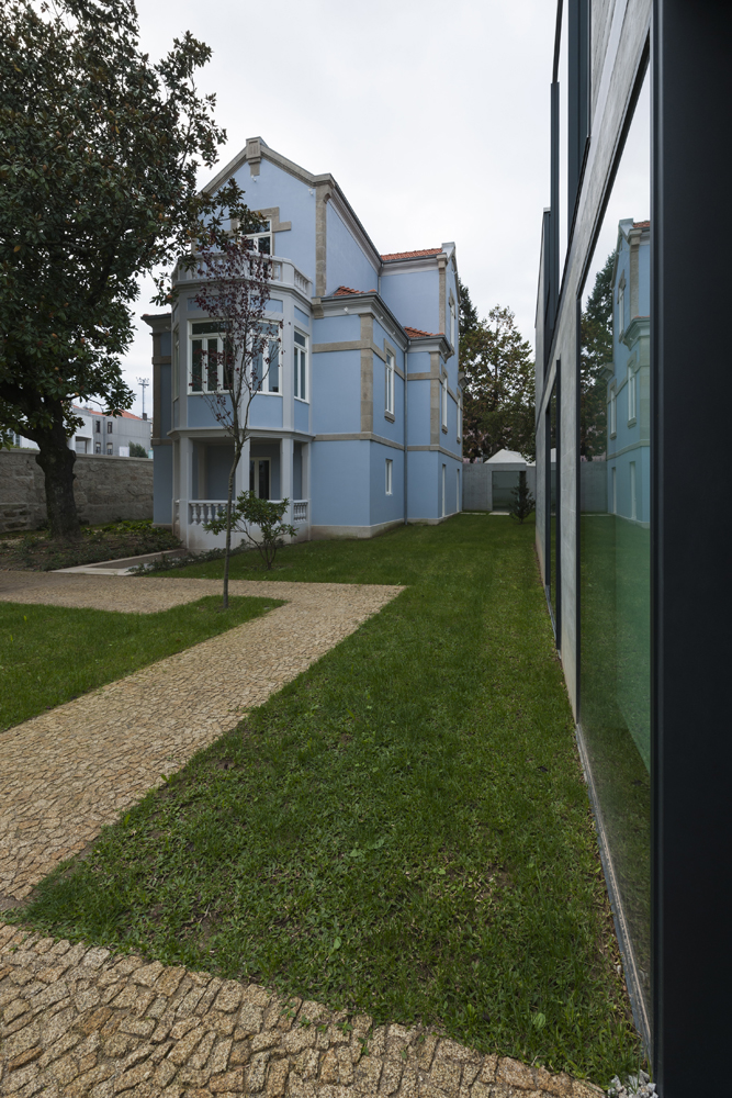 Adobe Portfolio rehabilitation Landscape arquitectura recuperação moradias casarão  enquadramento patrimonio CMP porto houses terraced Condo kopke living