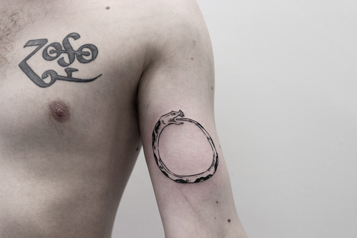 What is an Illustrative Tattoo + Ideas - TattooGlee | Tattoos, Tattoo  blowout, Hand poked tattoo