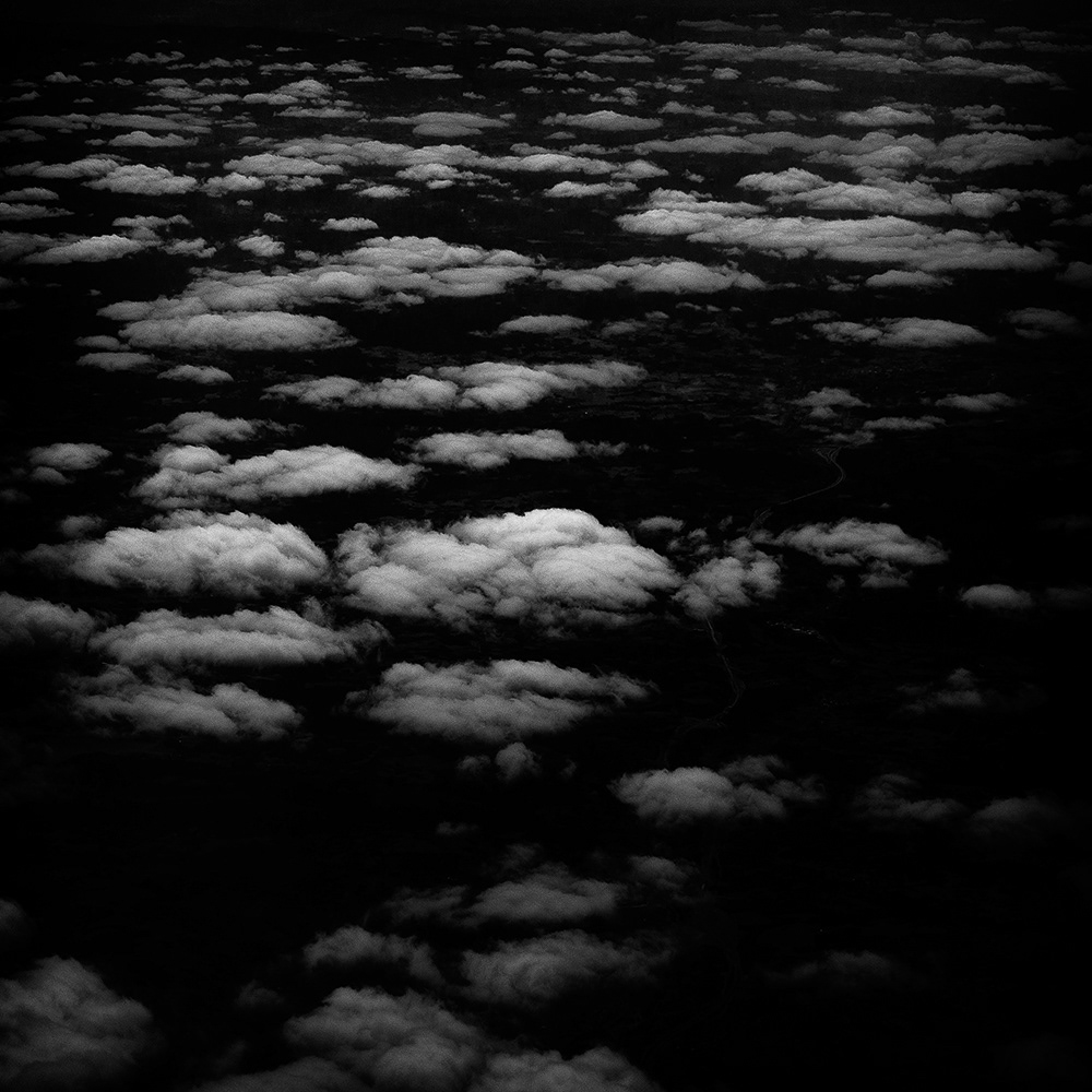 Nube cloud SKY black & white blanco y negro plane avion photoshop b&w