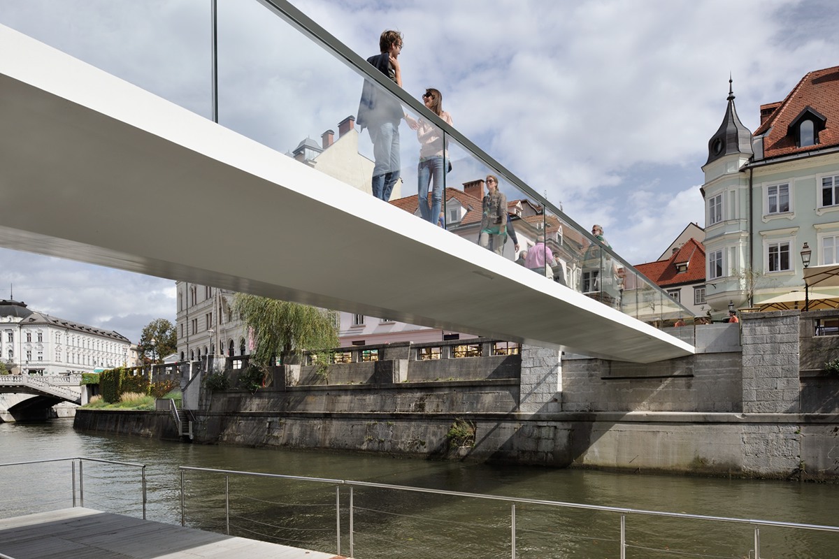 architecure renovation design footbridge