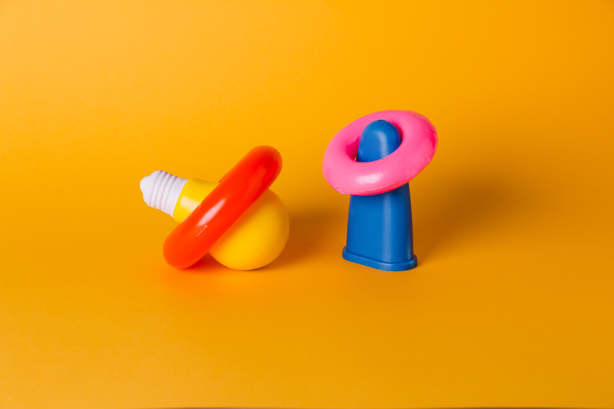 colour art toys red yelloe blue pink orange green peanut light composition design magazine Minimalism