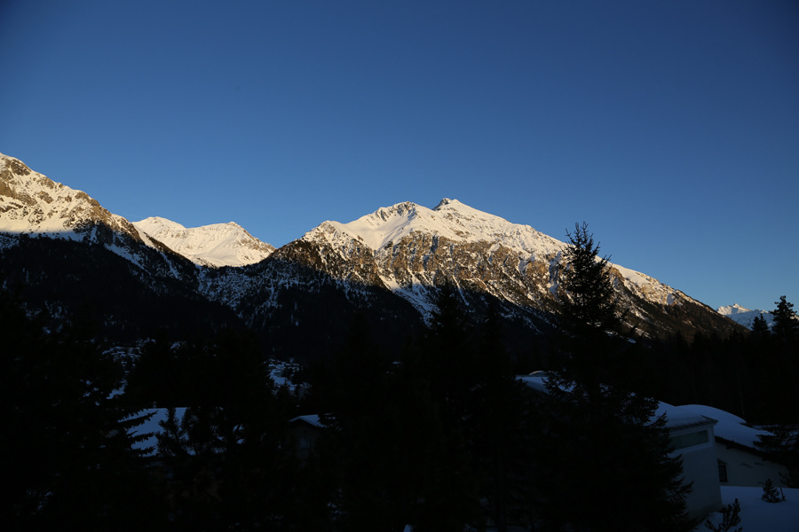 Lenzerheide Switzerland 8.3.2014 winter snow Sun Lenzerhorn weekend Graubünden