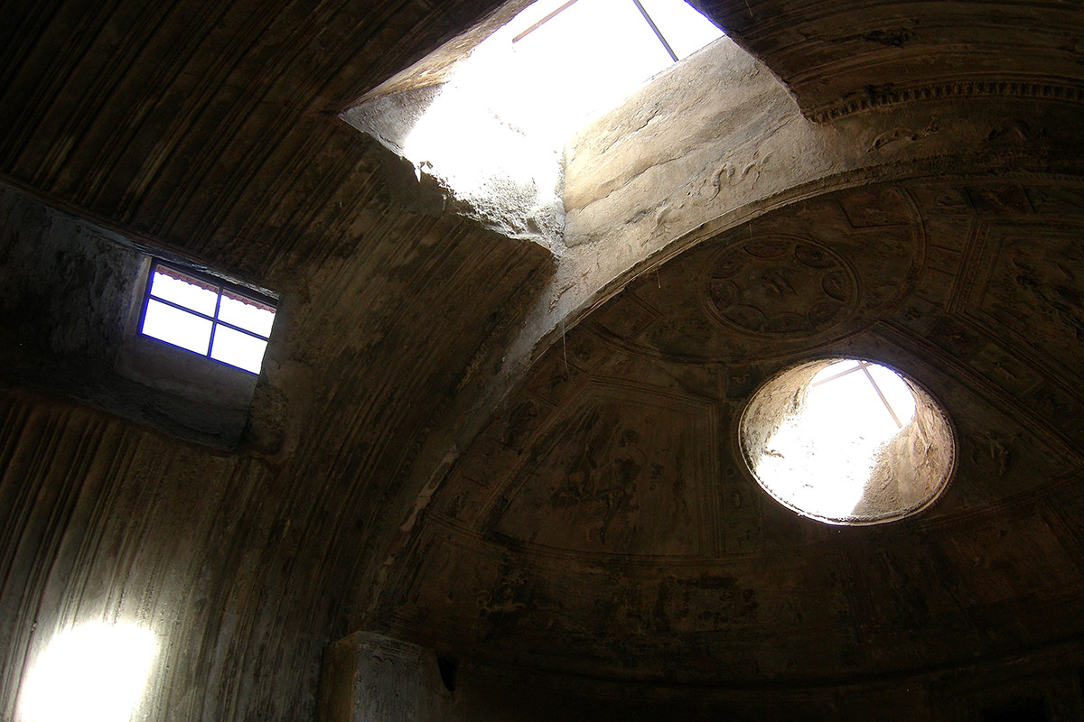 archeology pompei Villa dei Misteri Anfiteatro romano