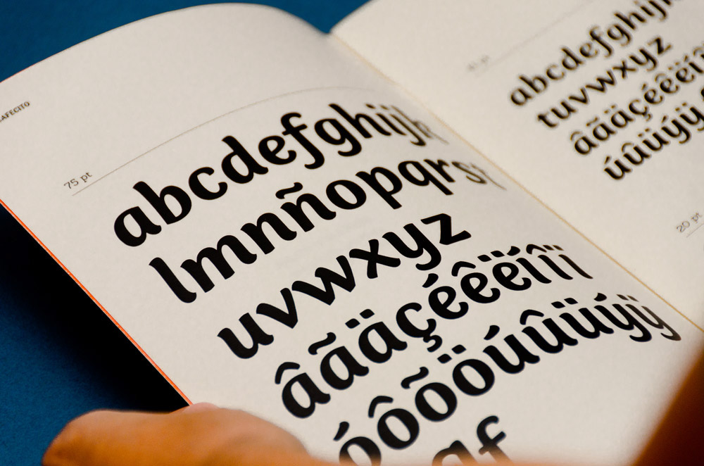 Booklet cafecito Typeface type letras letters yani arabena guille vizzari CDT uba fadu tipografia