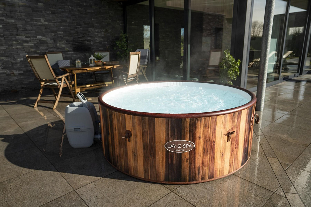 hottub inflatable jacuzzi layzspa Pool relax Spa summer winter wood