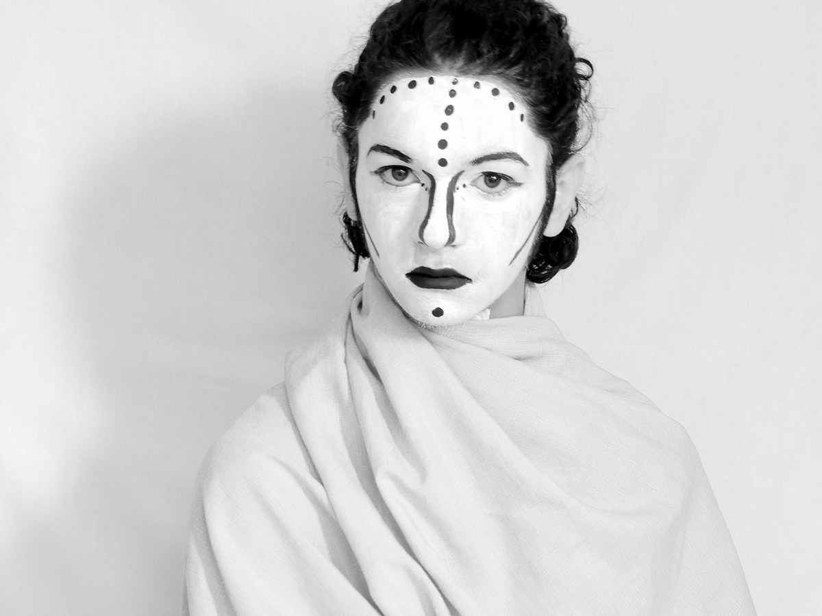 photo black and white self portrait AUTORRETRATO different contemporany
