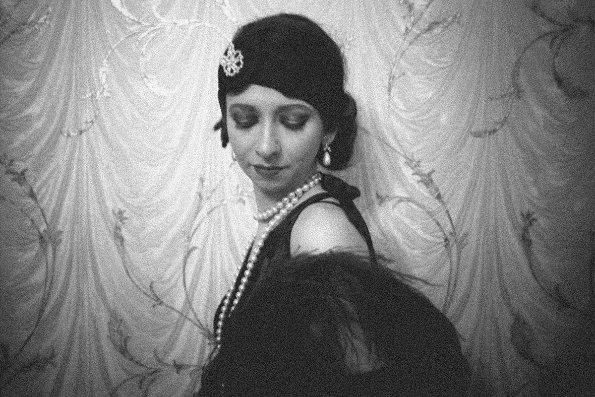 Fashion  Photography  black and white model 1920s flapper styling  Style jazz