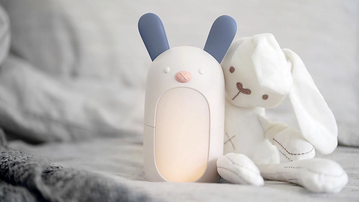 air animal industrial design  minimal oil diffuser product design  Aromatherapy cute kids product