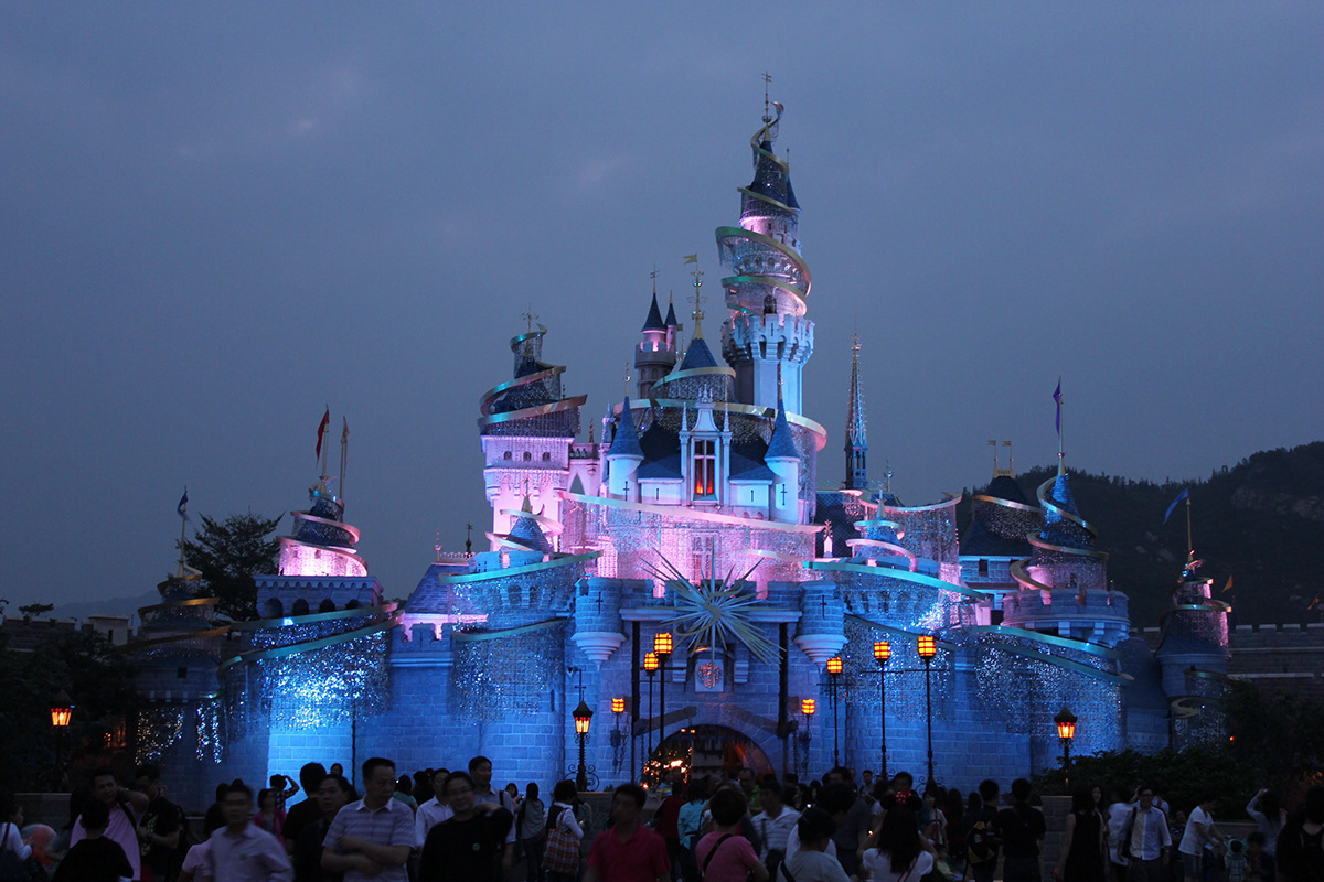 Disneyland Hongkong in night