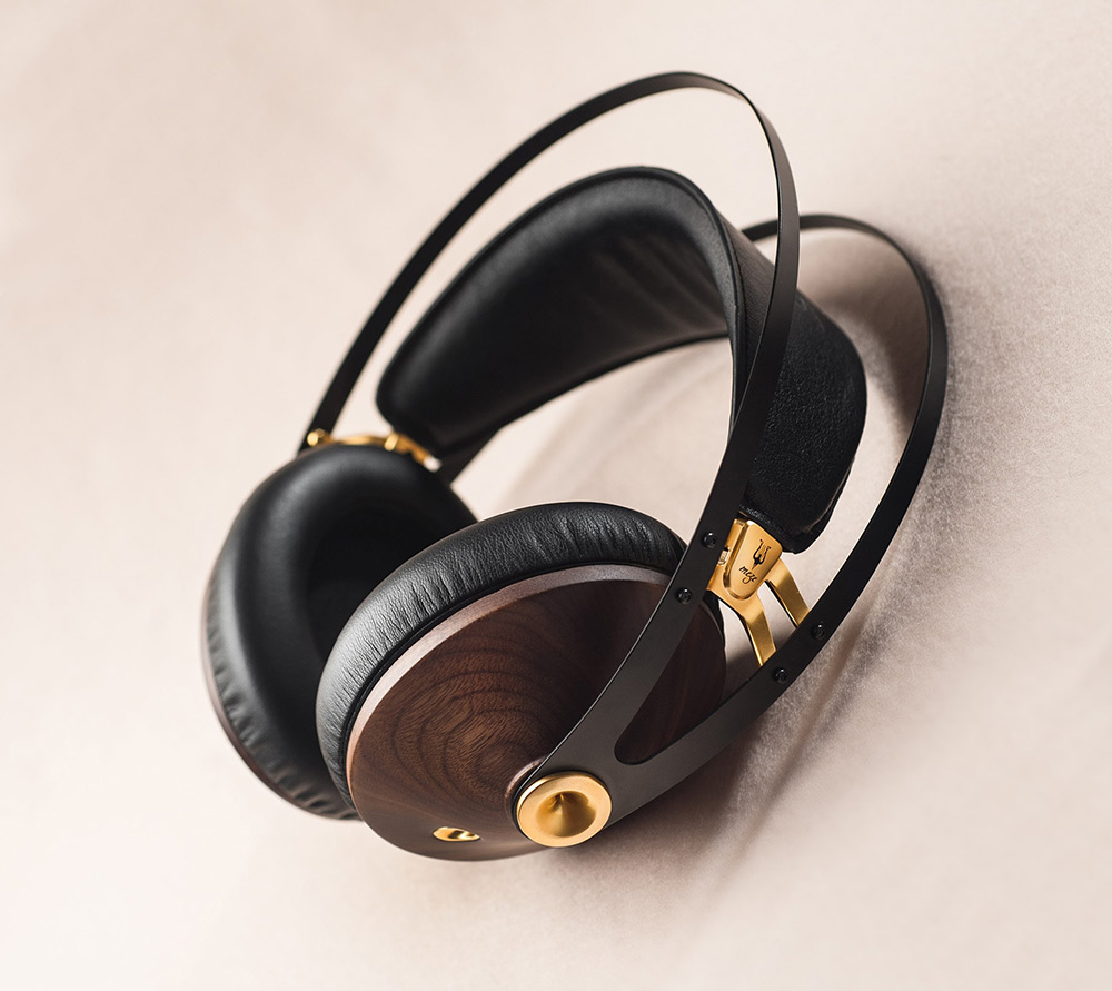 headphones wood Sustainable serviceable natural balanced sound honest design Quality metal walnut maple elegant HIFI